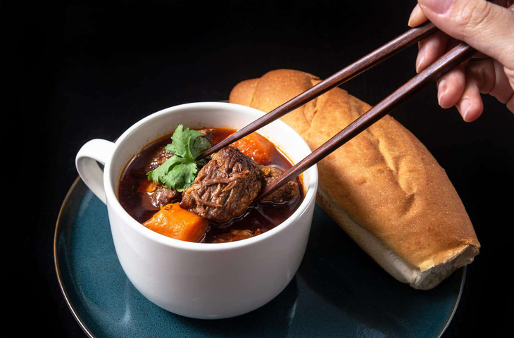 <em>'Bo kho' (Vietnamese beef stew) is served not only for breakfast but also for lunch and dinner. Photo: </em>Istock