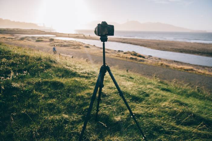 Peak Design Travel Tripod Lives Up to the Hype: Review | GearJunkie