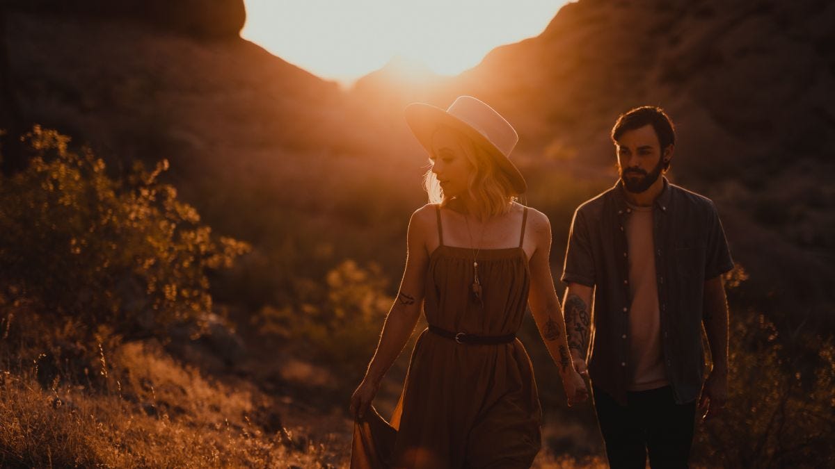 8 Golden Hour Photography Tips for Magical Photos - 42West