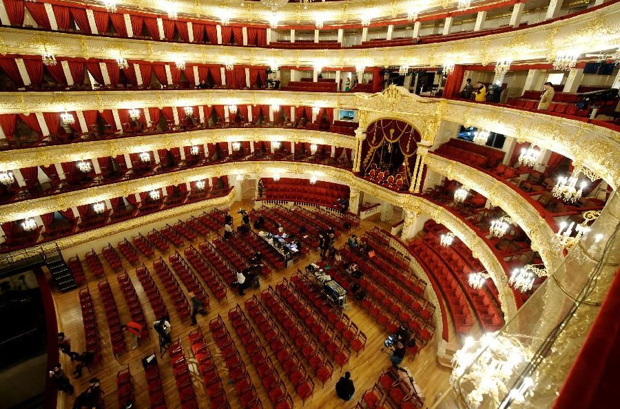 Must must must see a performance at the Bolshoi in Moscow. | Viajes fotos,  Teatro del mundo, Teatro de opera