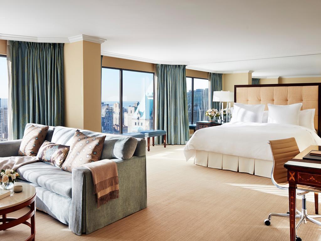 Four Seasons Hotel Vancouver in Vancouver (BC) - See 2023 Prices