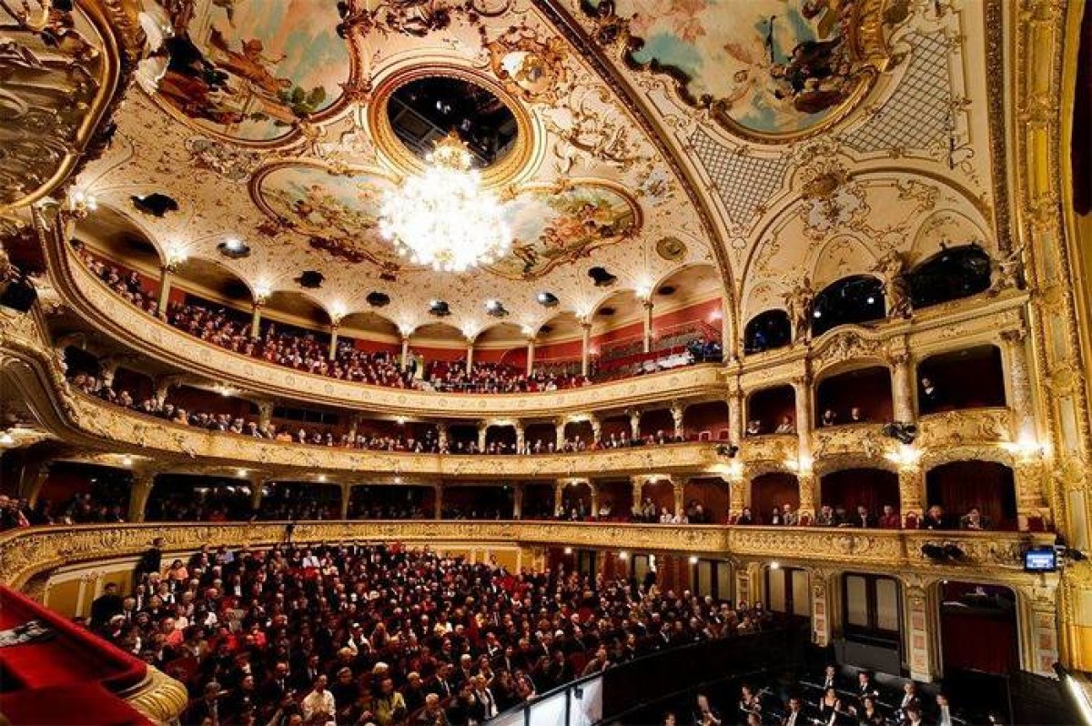 Opera House, Zurich — Switzerland - Meet Me At The Opera