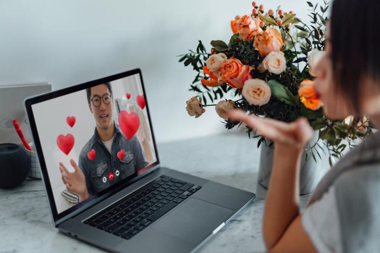 8 romantic long-distance Valentine's Day date ideas for 2021